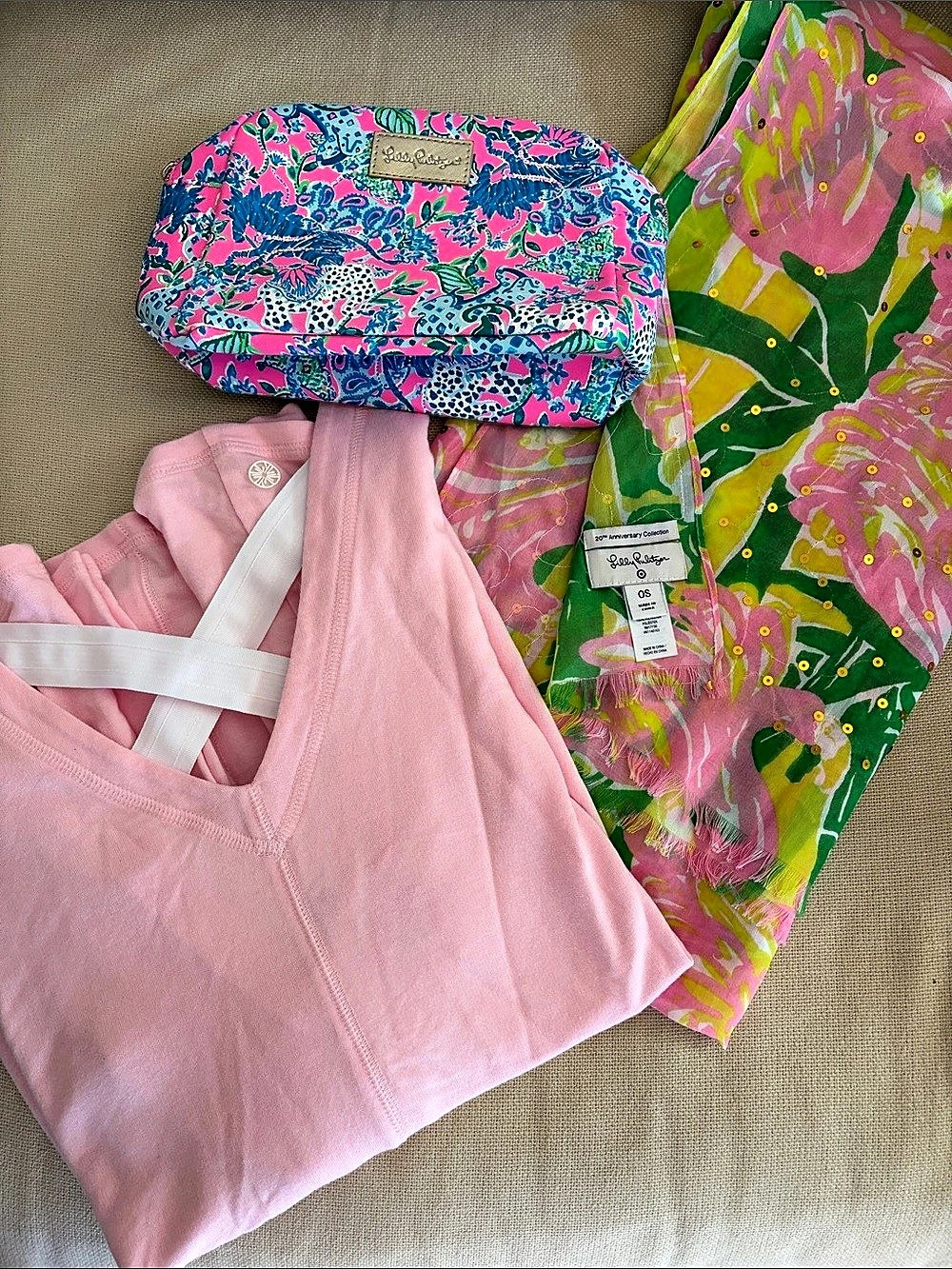 🩷Lilly Pulitzer💚 BUNDLE Lilly Pink Top, Lilly cosmetic bag & Lilly scarf wrap